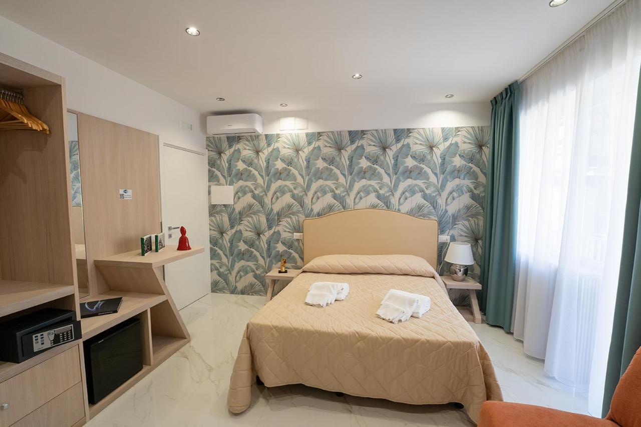 P.C. Boutique Medina H. Napoli Centro, By Clapa Group Hotel Exterior photo