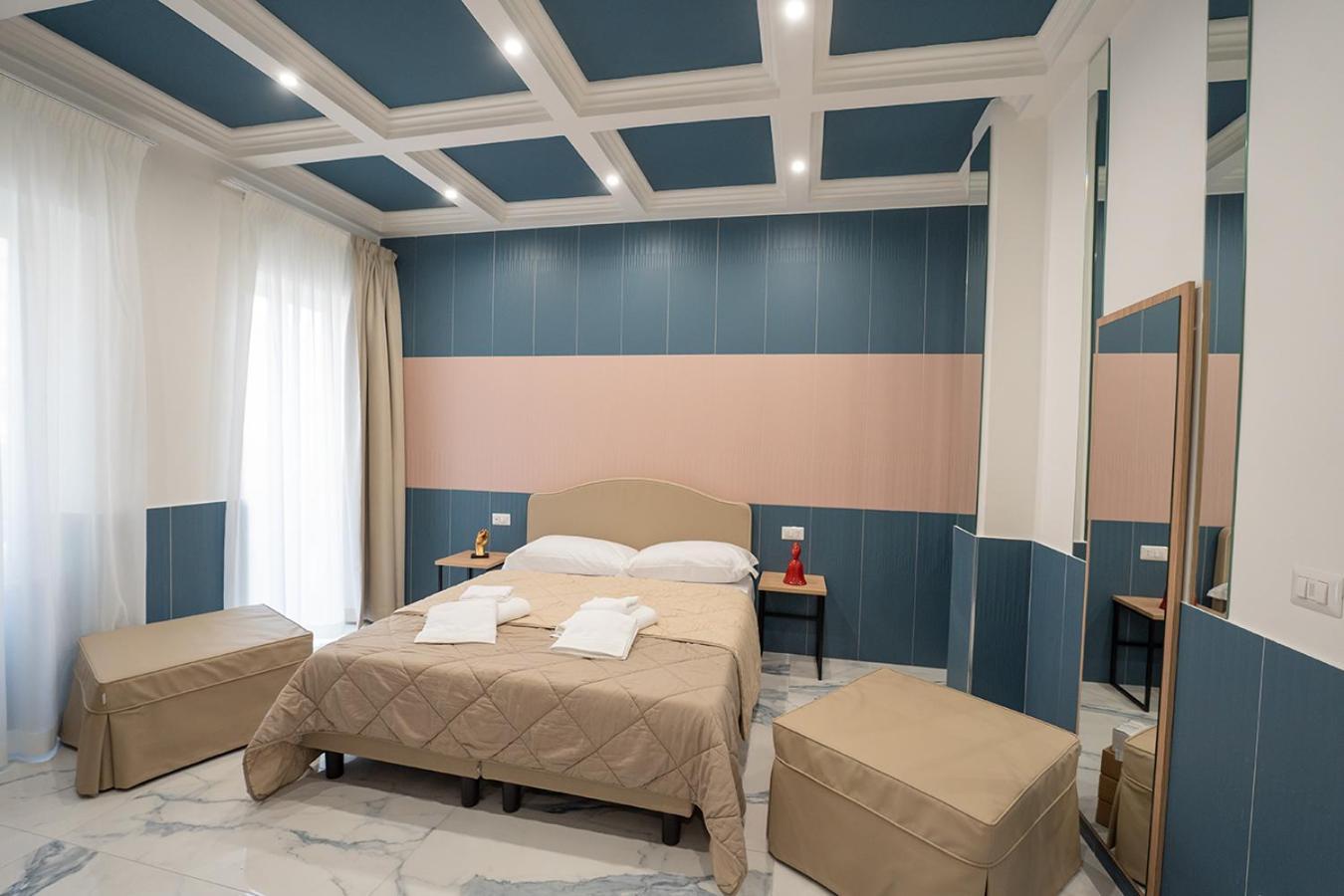 P.C. Boutique Medina H. Napoli Centro, By Clapa Group Hotel Exterior photo